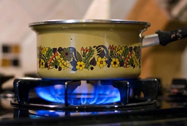 meo don gian giup chi em tiet kiem gas khi gia gas tang vot khong phai ai cung nghi ra - 1