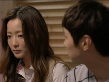 Bầu gần đến ngày đẻ, đau đớn phát hiện đoạn phim lạ trong điện thoại chồng