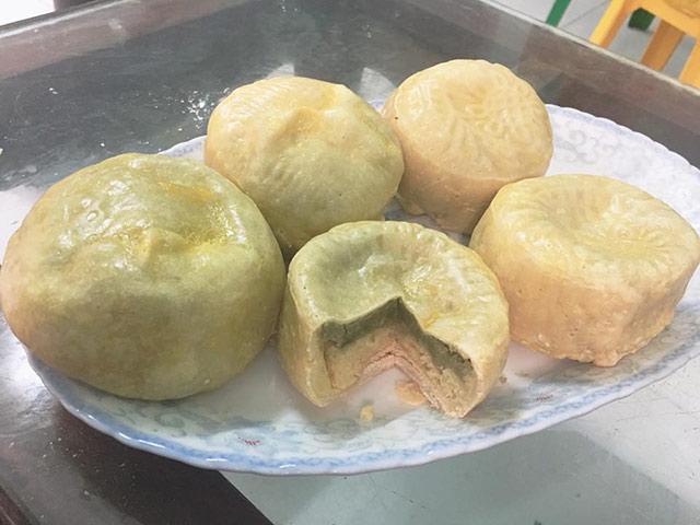 Cười bò với cô gái thật thà Bánh của mình mã xấu, đến cún cũng không thèm