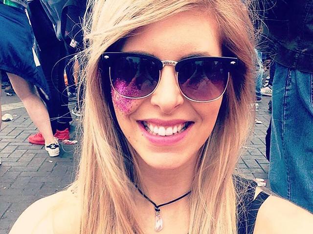 Tưởng đau đầu do thiếu sắt, 3 tháng sau cô gái qua đời vì bệnh ung thư lan rất nhanh