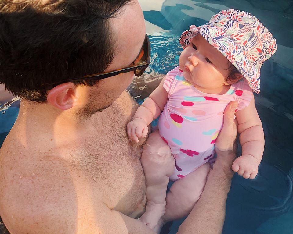 Đây là cách siêu mẫu Hà Anh nuôi con khiến bé trở thành cô nhóc bụ bẫm amp;#34;vạn người mêamp;#34; - 4