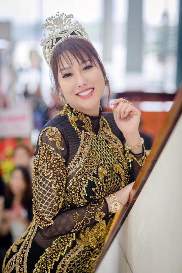 Nhan sắc quá khác lạ, thân hình kém thon gọn, đây có thật là Phi Thanh Vân? - 11