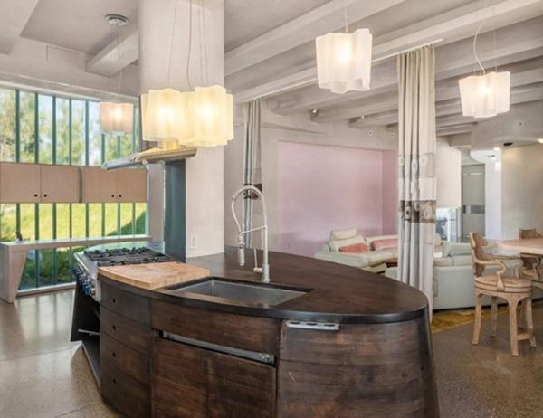 to mo can biet thu la, rong gan 800m2 ma tien dien chi het 500.000d/thang - 12