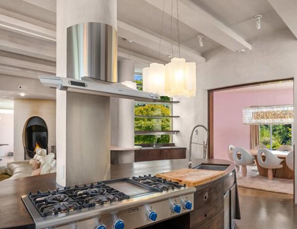 to mo can biet thu la, rong gan 800m2 ma tien dien chi het 500.000d/thang - 13