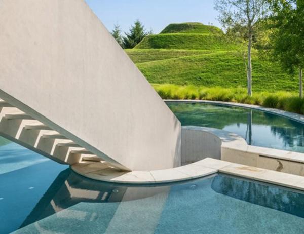 to mo can biet thu la, rong gan 800m2 ma tien dien chi het 500.000d/thang - 5