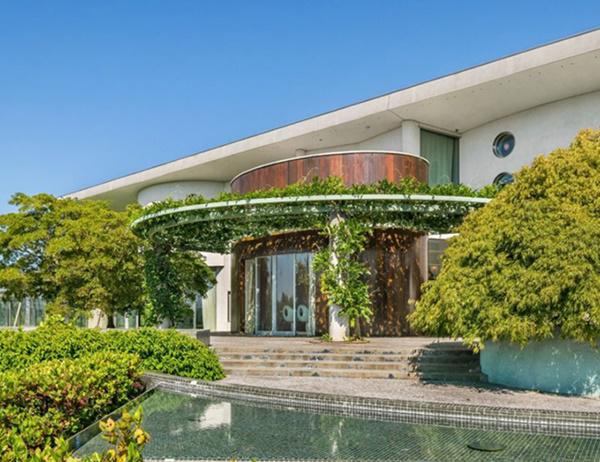 to mo can biet thu la, rong gan 800m2 ma tien dien chi het 500.000d/thang - 6