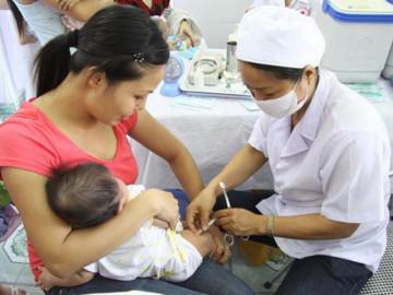Cuối tháng 9 sẽ có vaccine “5 trong 1” thay thế Quinvaxem