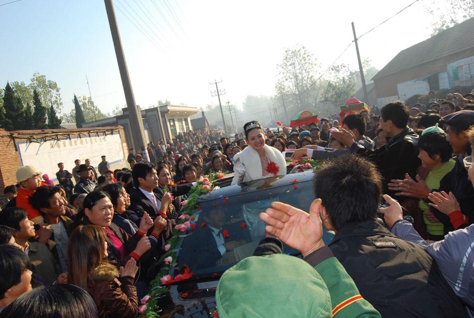 Đám cưới ở nông thôn 11 năm trước gây sốt: Khách mời chỉ mừng cưới hơn 30 nghìn đồng - 5