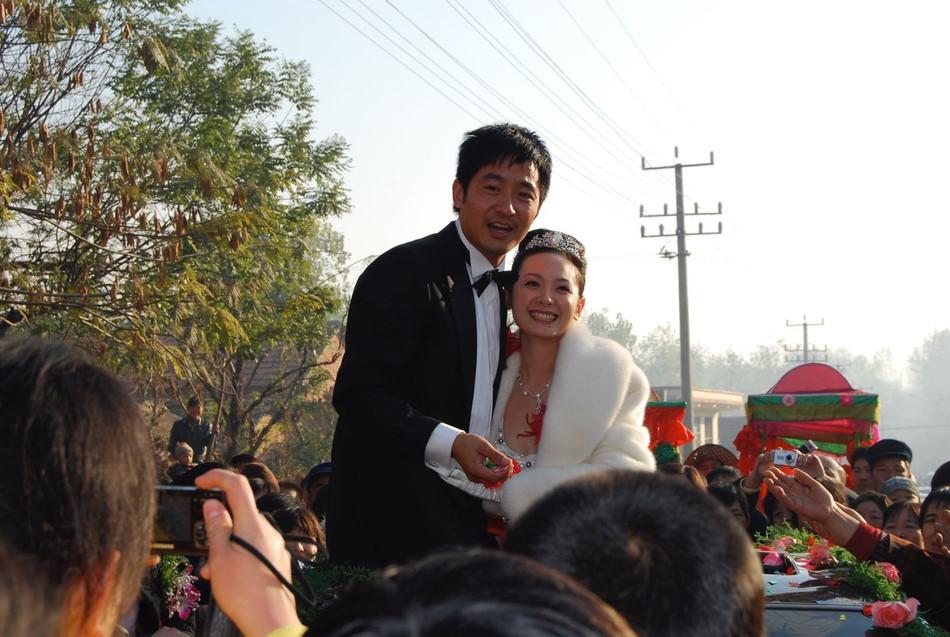 Đám cưới ở nông thôn 11 năm trước gây sốt: Khách mời chỉ mừng cưới hơn 30 nghìn đồng - 2