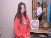 Tin tức - Ngửi thấy mùi khó chịu trong phòng con gái, mẹ kiểm tra phát hiện thứ kinh khủng trong hộp giày