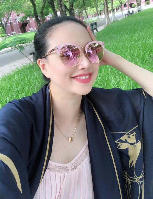 Bế bụng bầu khệ nệ vẫn đẹp thế này, bảo sao Đinh Ngọc Diệp được chồng nịnh công khai - 4