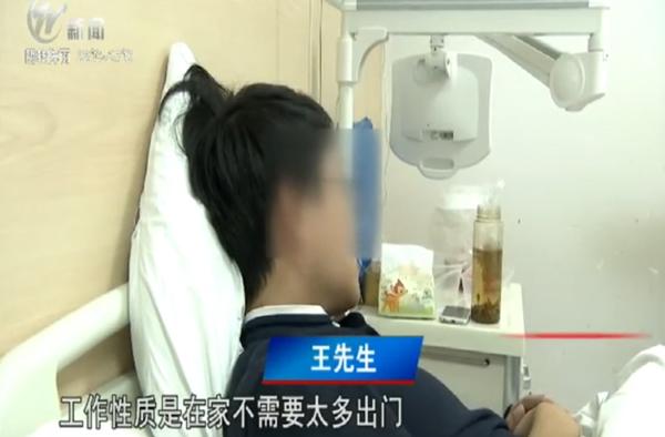 thoi quen “chet nguoi” dan van phong de mac, vi no chang trai 28 tuoi da phai cap cuu - 1