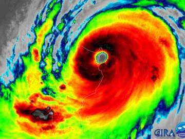 Siêu bão Mangkhut mạnh khủng khiếp đã vào biển Đông, thành cơn bão số 6