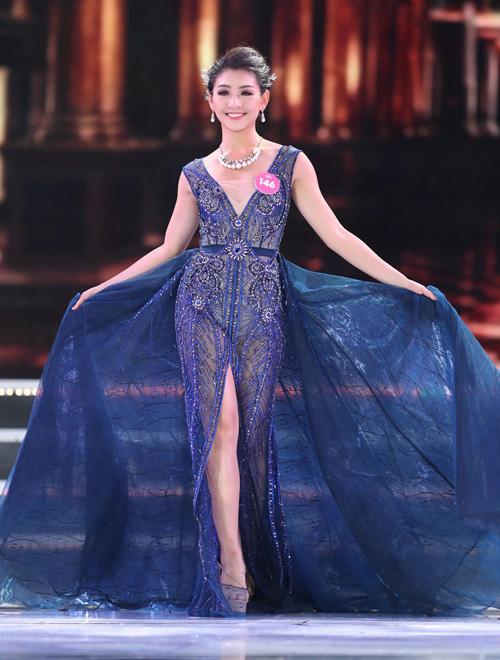 Tân hoa hậu Việt Nam gọi tên Trần Tiểu Vy - cô gái vừa tròn 18 tuổi! - 11