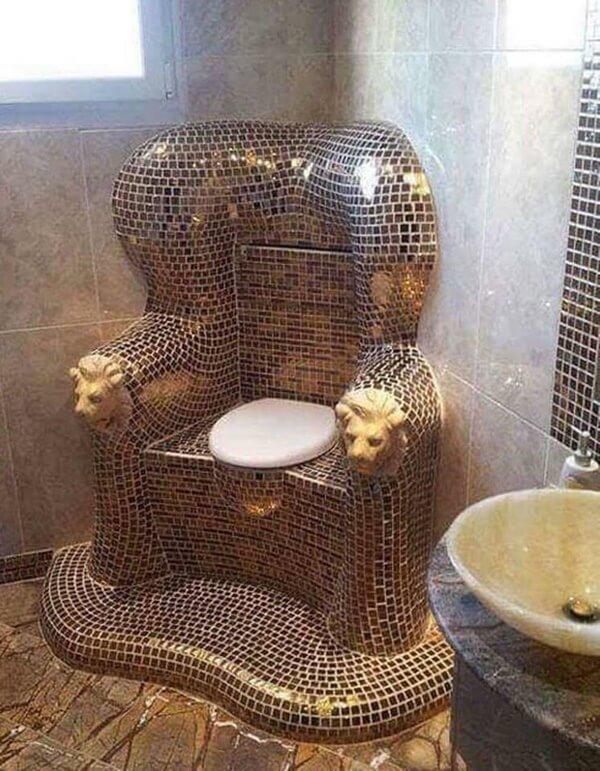 cuoi sai quai ham voi nhung chiec bon cau “bang thanh, ngoc khiet”... “di” mot lan cach toi gia - 1