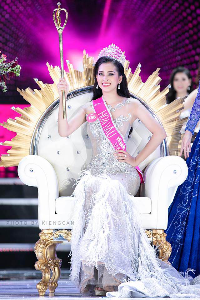 Hoa hậu Tiểu Vy phải thi đến 2 vòng sơ tuyển mới có được chiếc vương miện danh giá - 2