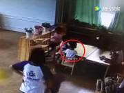 Làm mẹ - Con 4 tuổi tử vong sau bữa trưa ở trường, mẹ khóc ngất lúc biết sự thật khi xem camera