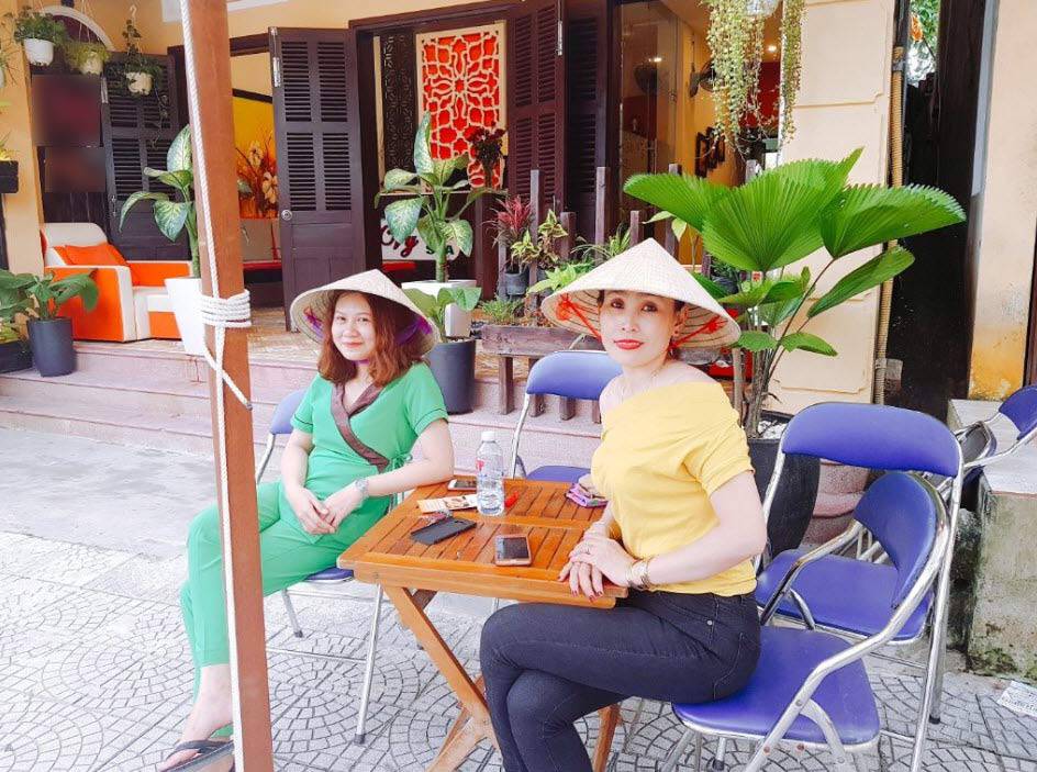 Cận cảnh căn nhà mộc mạc đầy cây xanh ở Hội An của tân Hoa hậu Trần Tiểu Vy - 12