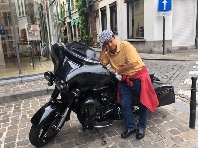 Sao Việt 24h: Con trai ca sĩ Thu Phương “diễn kinh hơn mẹ” - 8