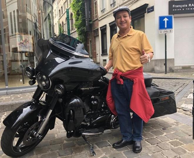 Sao Việt 24h: Con trai ca sĩ Thu Phương “diễn kinh hơn mẹ” - 9