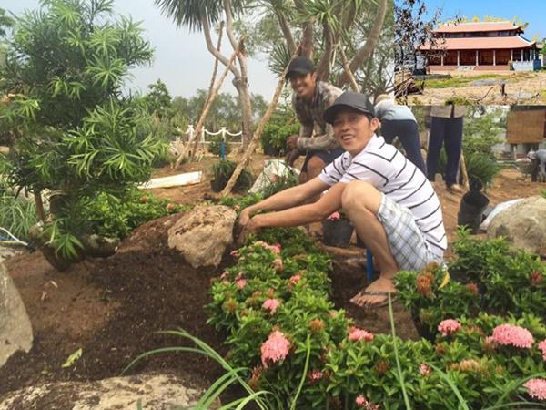 can canh den tho tram ty duoc hoai linh xay de don nghe si ve gio to - 17