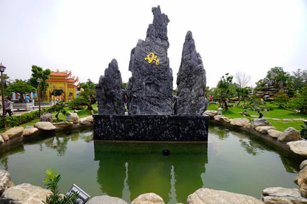 can canh den tho tram ty duoc hoai linh xay de don nghe si ve gio to - 9