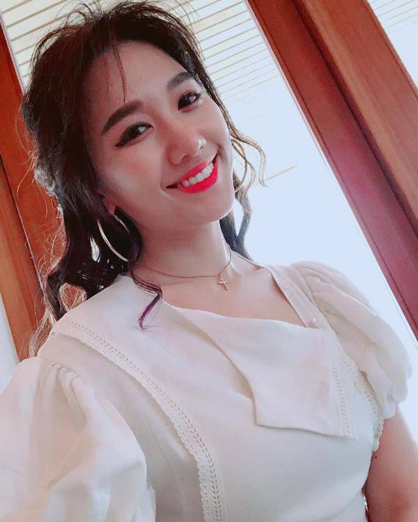 du xinh dep, nhung my nhan nay deu tro thanh tham hoa boi mot loi trang diem sai qua sai! - 3