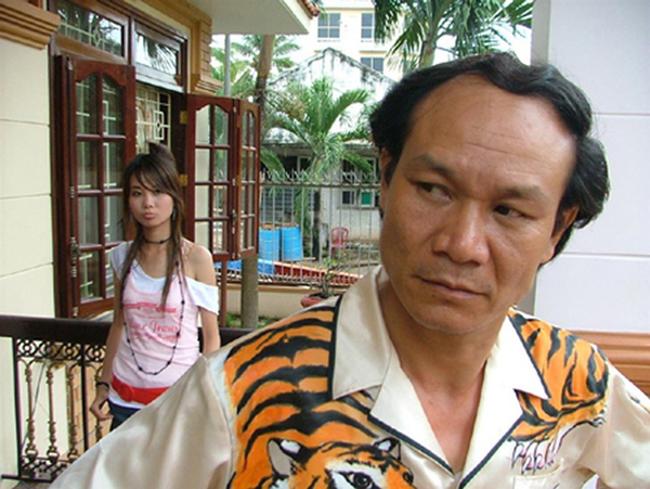 Mặc lại chiếc áo 12 năm trước, chủ động Quỳnh Búp Bê là ông trùm tiết kiệm nhất màn ảnh? - 4