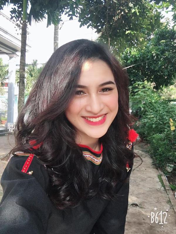 Ngây ngất trước nhan sắc bản sao tại Việt Nam của mỹ nhân đẹp nhất Philippines - 9