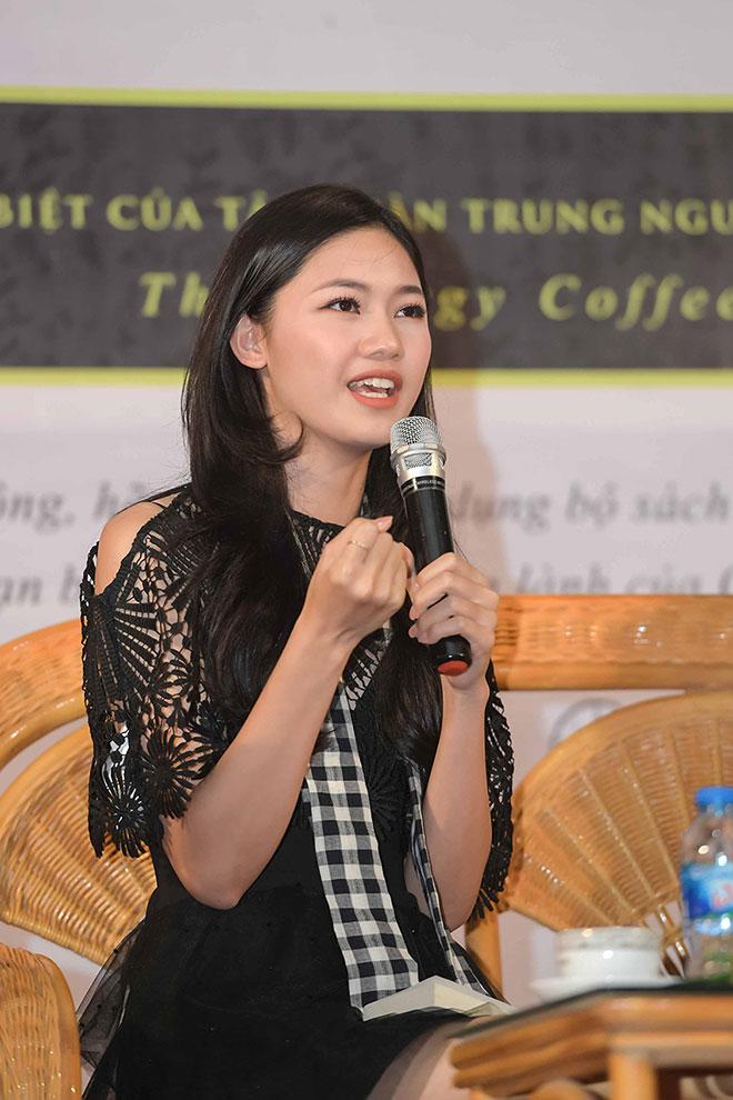 Hoa hậu Ngọc Hân: amp;#34;Tôi lường hết được những gì sẽ diễn ra với Tiểu Vyamp;#34; - 2