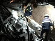 Tin tức - Bé sinh non nghi con của hai vợ chồng chết cháy trong xóm trọ ông Hiệp “khùng” giờ ra sao?