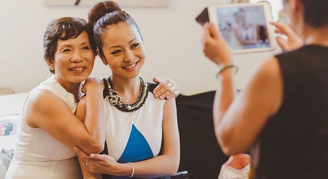 nhung ba me chong giau co va quyen luc cua dan my nhan noi tieng showbiz viet - 12