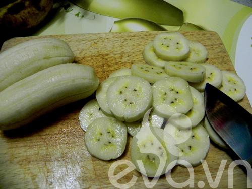 Cách làm bánh chuối hấp nước cốt dừa bằng nồi cơm điện - 3