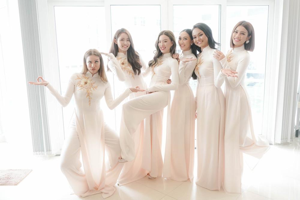 dam hoi lan khue: dan phu dau toan chan dai dinh dam, mac ao dai trang tuyet xinh - 4