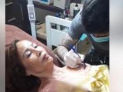 Tin tức - Tin tức 24h: Hậu đám cưới, cô dâu 62 tuổi xăm tên chồng lên ngực xôn xao MXH