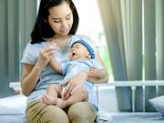 Làm mẹ - Cách vỗ lưng giúp trẻ sơ sinh bị nấc nhanh khỏi
