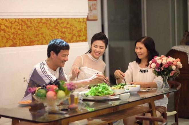 Sao Việt 24h: Hoa hậu Ngọc Hân tiết lộ lý do không muốn Nam tiến - 1