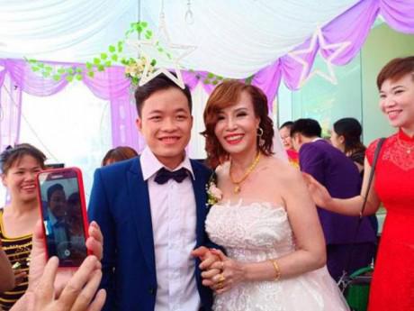 Cô dâu Thu Sao 62 tuổi: "Ai nói gì thì nói, những người đó không cùng đẳng cấp với mình"