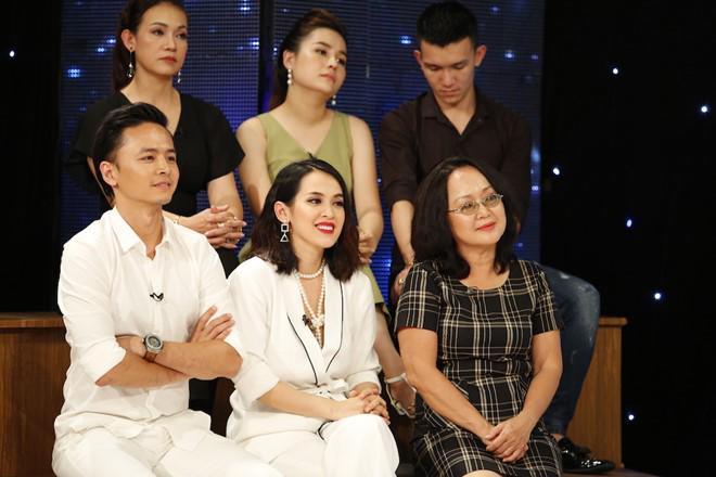 lam khanh chi phan ung: "lam sao phai so me chong?" - 4