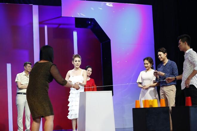 lam khanh chi phan ung: "lam sao phai so me chong?" - 3