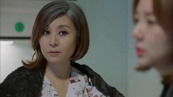 me chong ghe gom bong quay ngoat cung phung con dau sau mot dem tan hon "chay" - 2