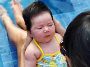 Giải trí - Siêu mẫu Hà Anh nổi đóa, mắng kẻ nói con mình chậm phát triển là "điên"