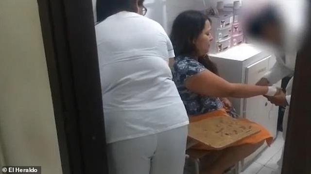 nguoi phu nu gia mang bau suot 9 thang de niu keo chong va cai ket day bat ngo - 1