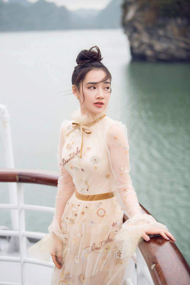 nhin lai vay cuoi nha phuong, fans giat minh vi chi tiet tao bao chua tung thay cua co dau - 10