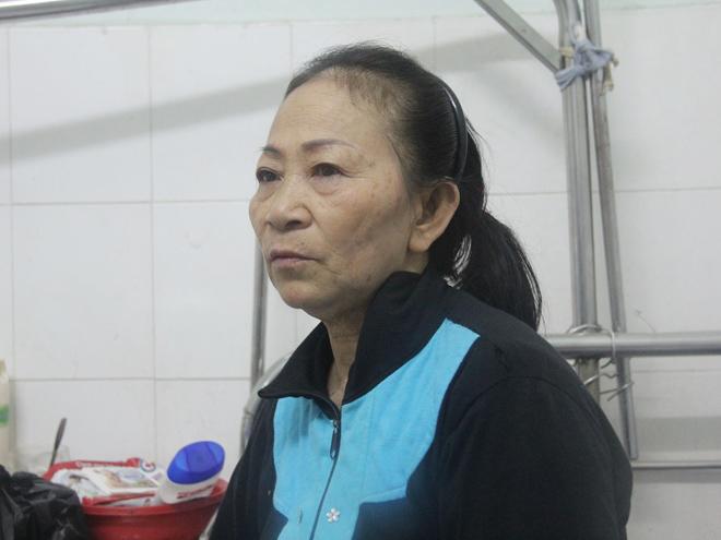 “nuoc mat lai roi” cua nguoi me ngheo co con trai liet nua nguoi suot 2 nam nam bat dong - 1