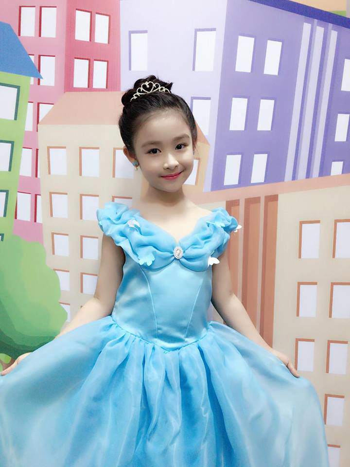 truoc khi noi o chung ket hoa hau vn 2018, co be 10 tuoi da song cuc sang chanh - 6