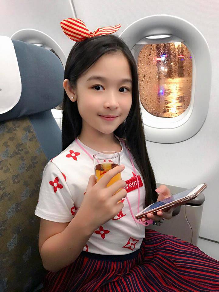 truoc khi noi o chung ket hoa hau vn 2018, co be 10 tuoi da song cuc sang chanh - 10