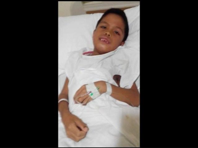 be trai 2 tuoi co 50 chiec rang, 7 nam sau nhin phim chup khoang mieng ai cung sung so - 3