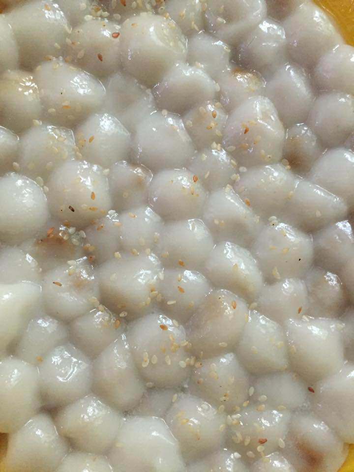 gai vung vao bep lam banh troi, nhung nhin thanh pham dan mang thac mac hoi "banh duc a"? - 3