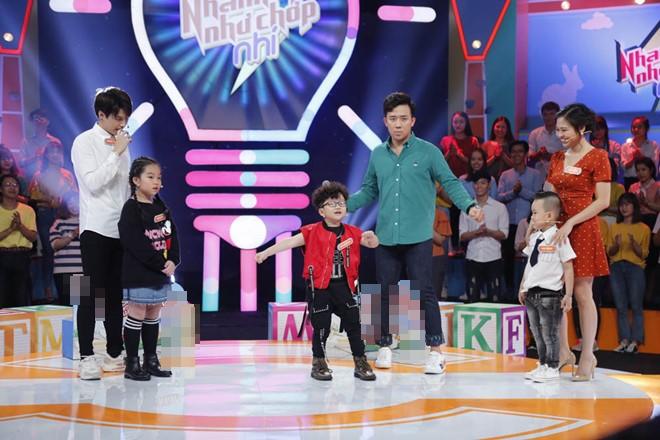 "con trai" tran thanh va fan cuong nhi cua anh khien khan gia "rung tim" vi dang yeu vo doi - 7